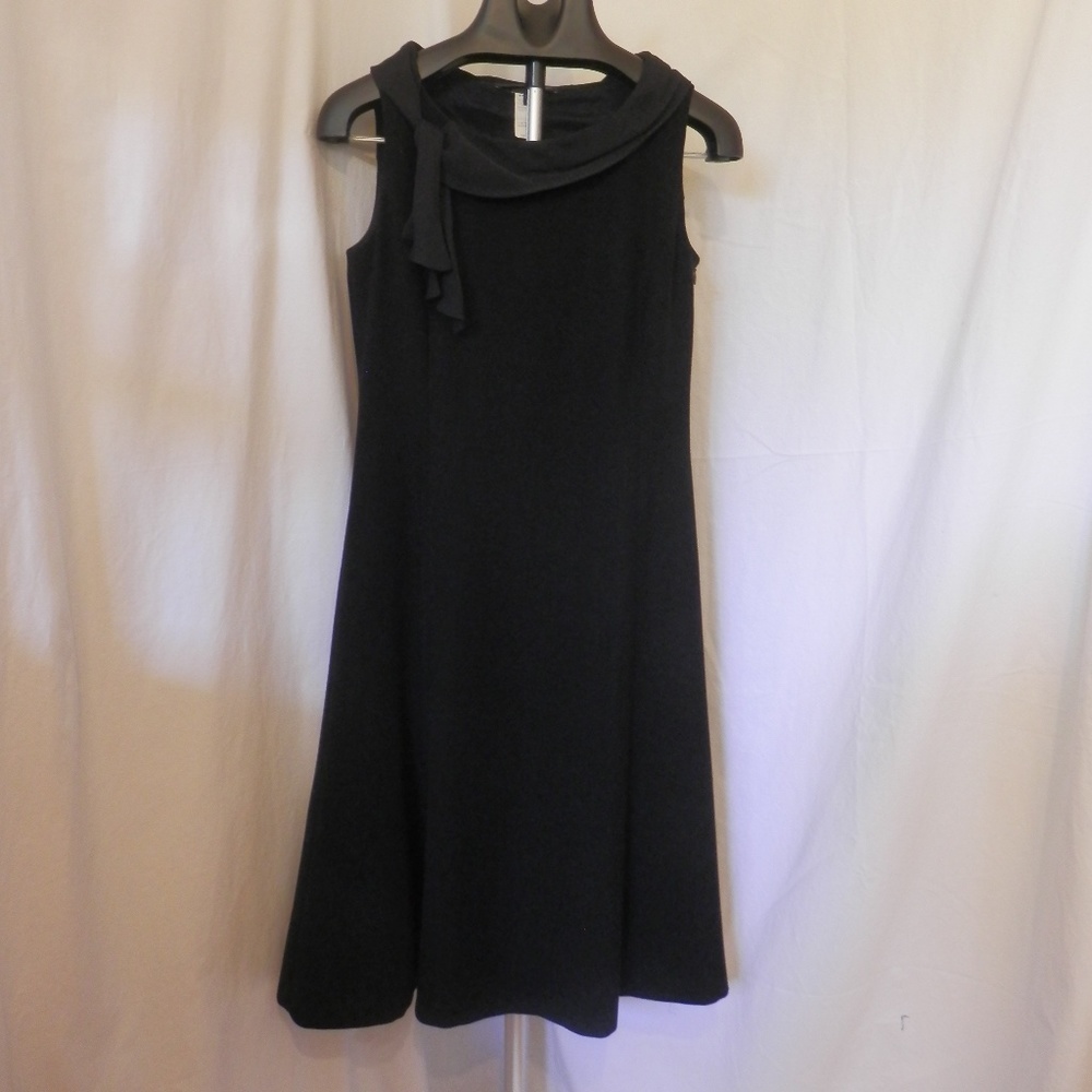 HOLIDAY CHIC  DESIGNER  Black Party Dress
